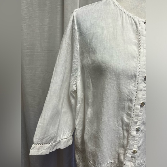 J.Jill Eyelet-border Linen Shirt in white | size medium - Picture 2 of 8